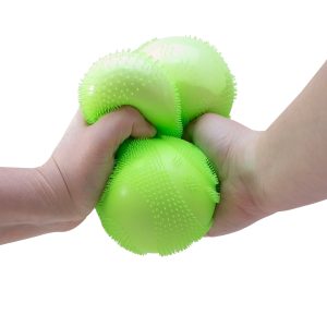 Super NeeDoh® Fuzz Ball – US 2840